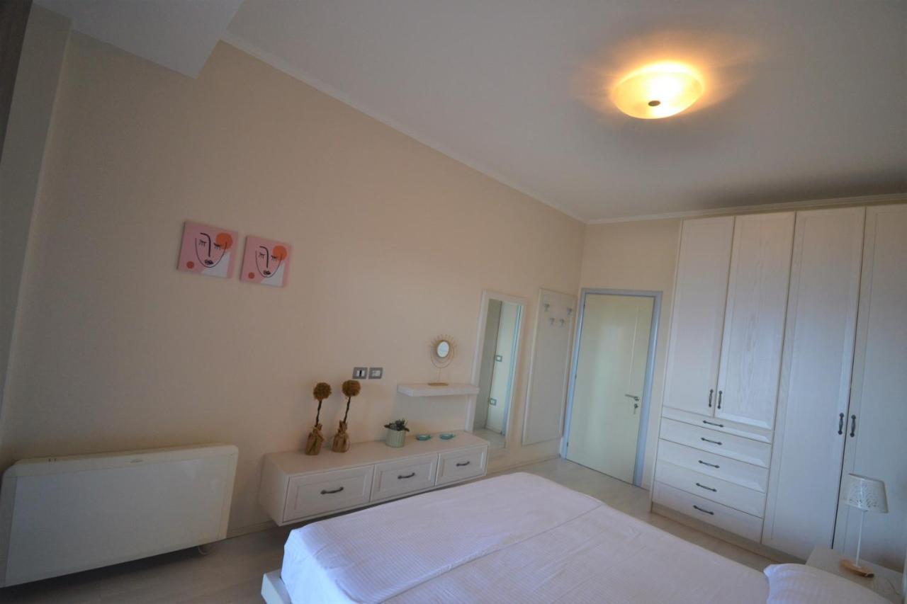 Luxury Penthouse B&E Sarandë Exterior foto