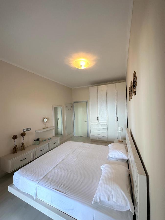 Luxury Penthouse B&E Sarandë Exterior foto