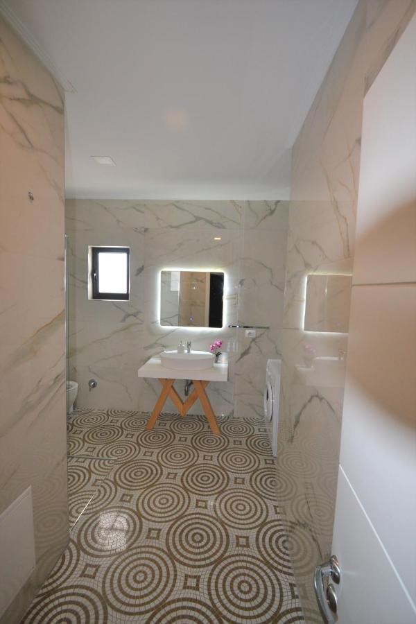 Luxury Penthouse B&E Sarandë Exterior foto