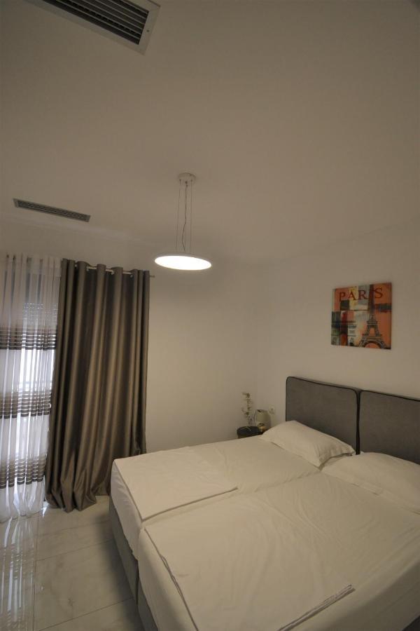Luxury Penthouse B&E Sarandë Exterior foto